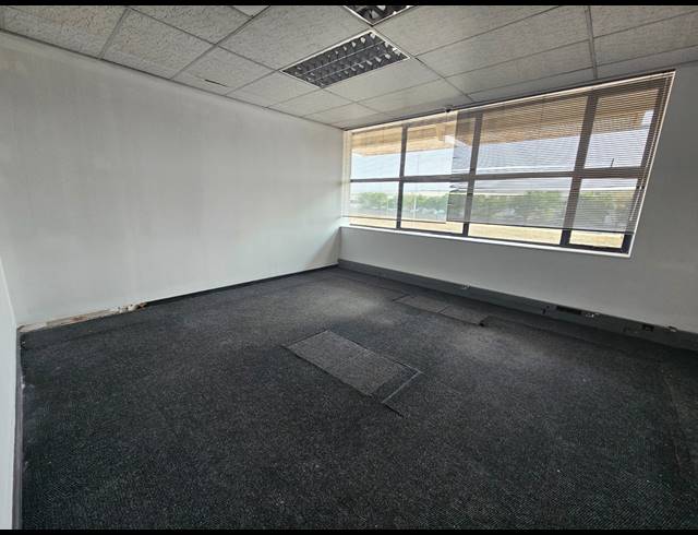 6,561M² WAREHOUSE TO LET IN HUGHES